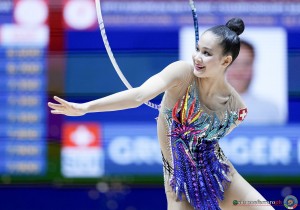 sr q grueniger lauren sui ph simone ferraro sfa09002 copia